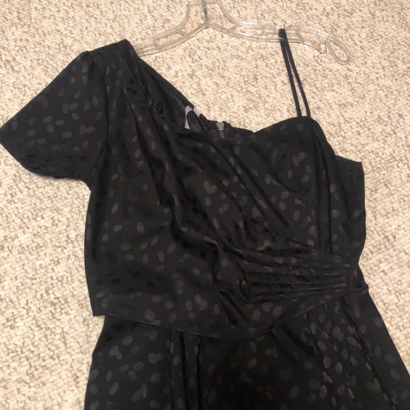Urban Outfitters Black One Shoulder Dress - Picture 2 of 4